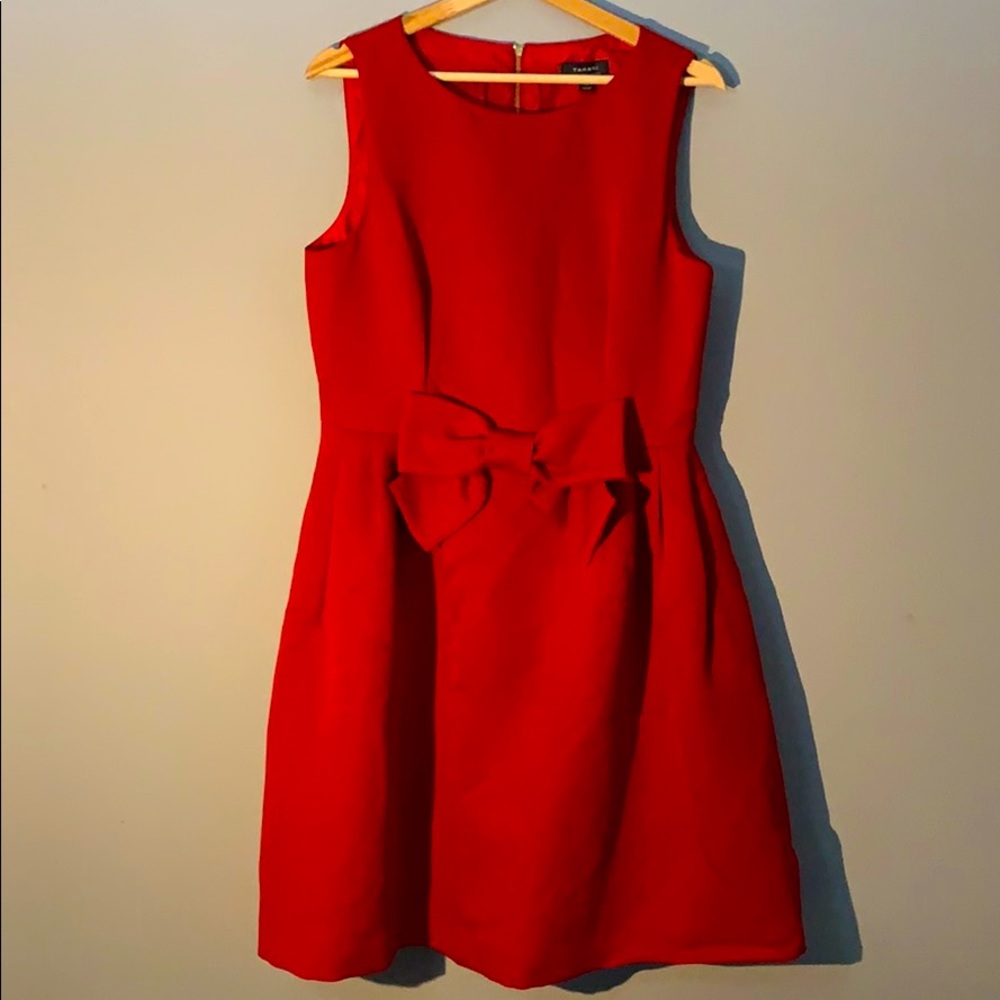 Beautiful Tahari Red A-Line Bow Sleeveless Dress